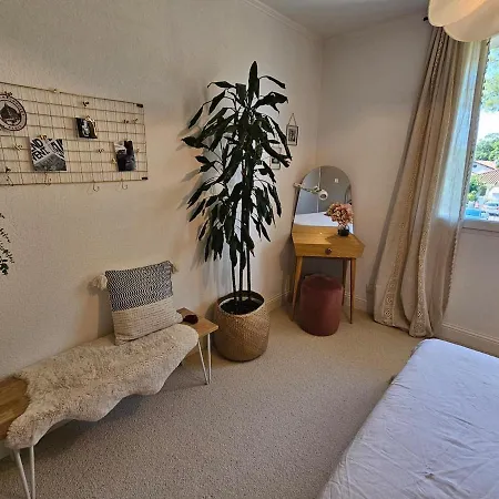 Apartment Charming With South Terrace