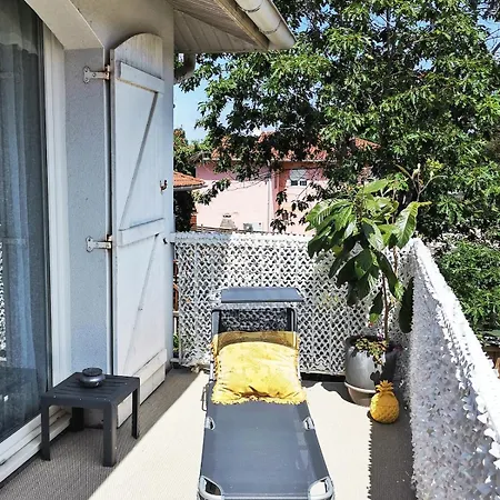 Charming With South Terrace Labenne